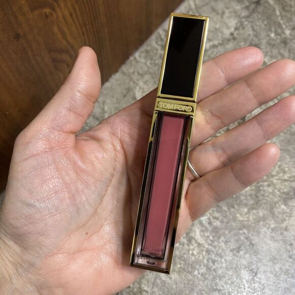 TOM FORD GLOSS LUXE LIPGLOSS .19 OZ / 5.5 ML AUTHENTIC 11 Gratuitous NWOB - Picture 4 of 4